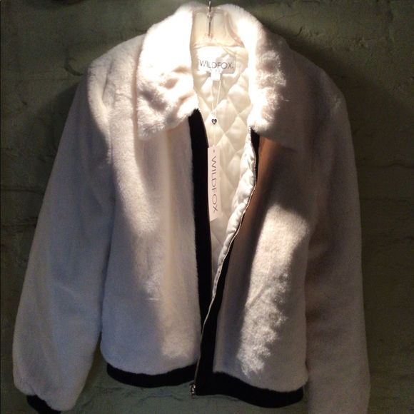 RARE💕💕WILDFOX faux fur bomber jacket - Picture 1 of 6